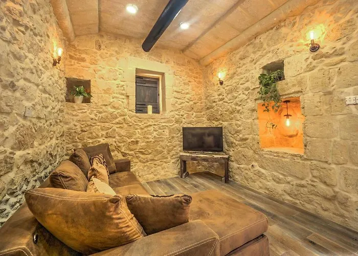 Roam Gozo - The Bunker - Stunning 1 Bed - Rare Find! 아파트