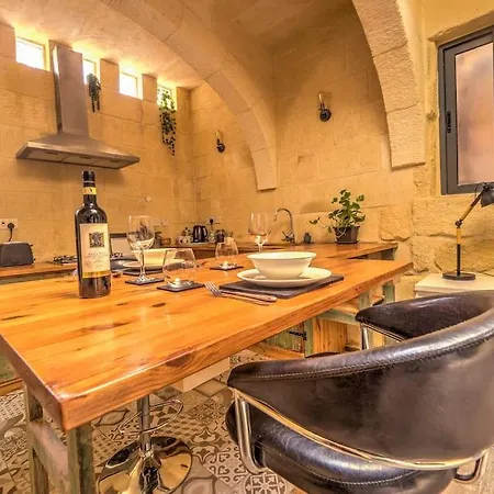 Roam Gozo - The Bunker - Stunning 1 Bed - Rare Find! *