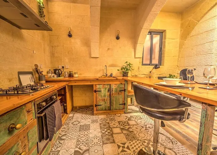Roam Gozo - The Bunker - Stunning 1 Bed - Rare Find! Apartment