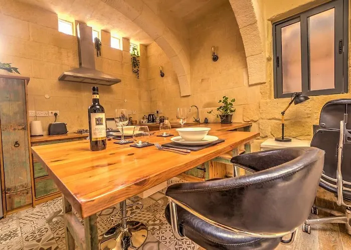 Roam Gozo - The Bunker - Stunning 1 Bed - Rare Find! *